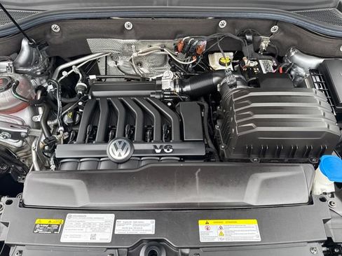 Used 2023 Volkswagen Atlas SEL R-Line AWD/4WD image 29