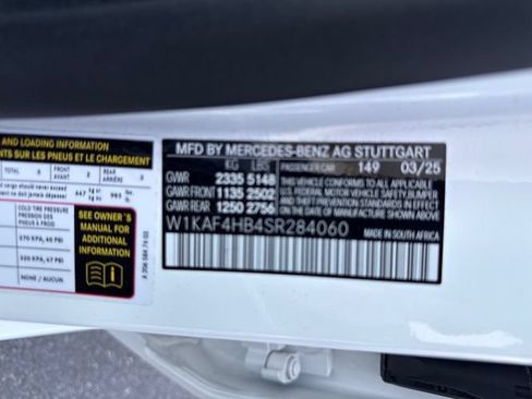 Used 2025 Mercedes-Benz C 300 4MATIC Sedan image 28