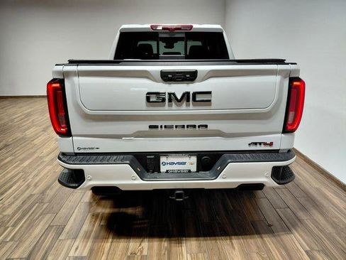 Used 2024 GMC Sierra 1500 AT4 w/ Technology Package AWD/4WD image 29