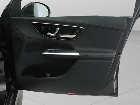 Certified 2026 Mercedes-Benz GLC 300 image 21
