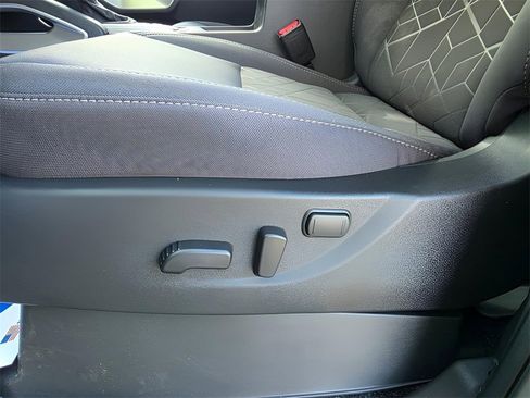 New 2026 Nissan Frontier SV image 18