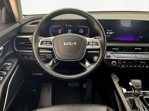 Used 2024 Kia Telluride S w/ S Sunroof Package image 5