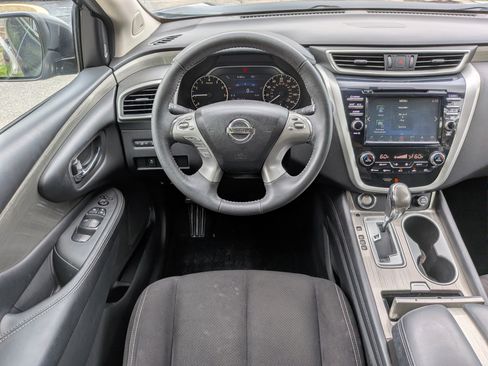Used 2017 Nissan Murano SV w/ Premium Plus Package FWD image 14