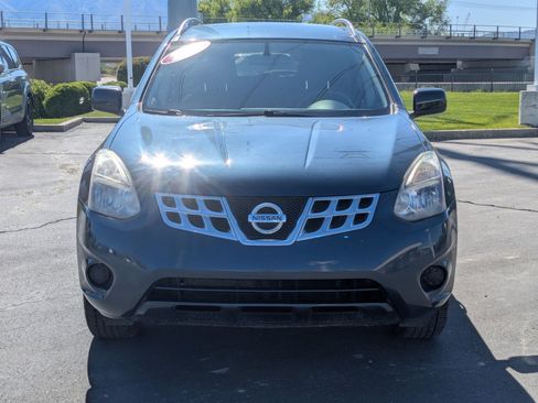 Used 2015 Nissan Rogue S w/ Convenience Package AWD/4WD image 8