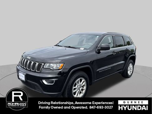 Used 2018 Jeep Grand Cherokee Laredo AWD/4WD image 4