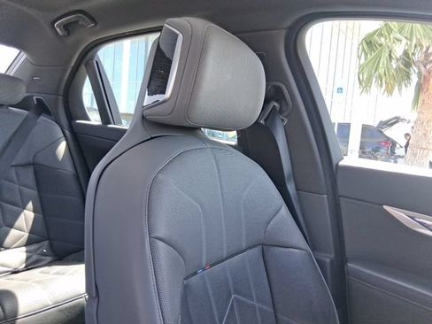 Used 2023 BMW 740i RWD image 19