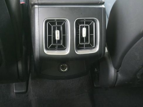 Used 2025 Kia Sorento S w/ Panoramic Sunroof Package FWD image 40
