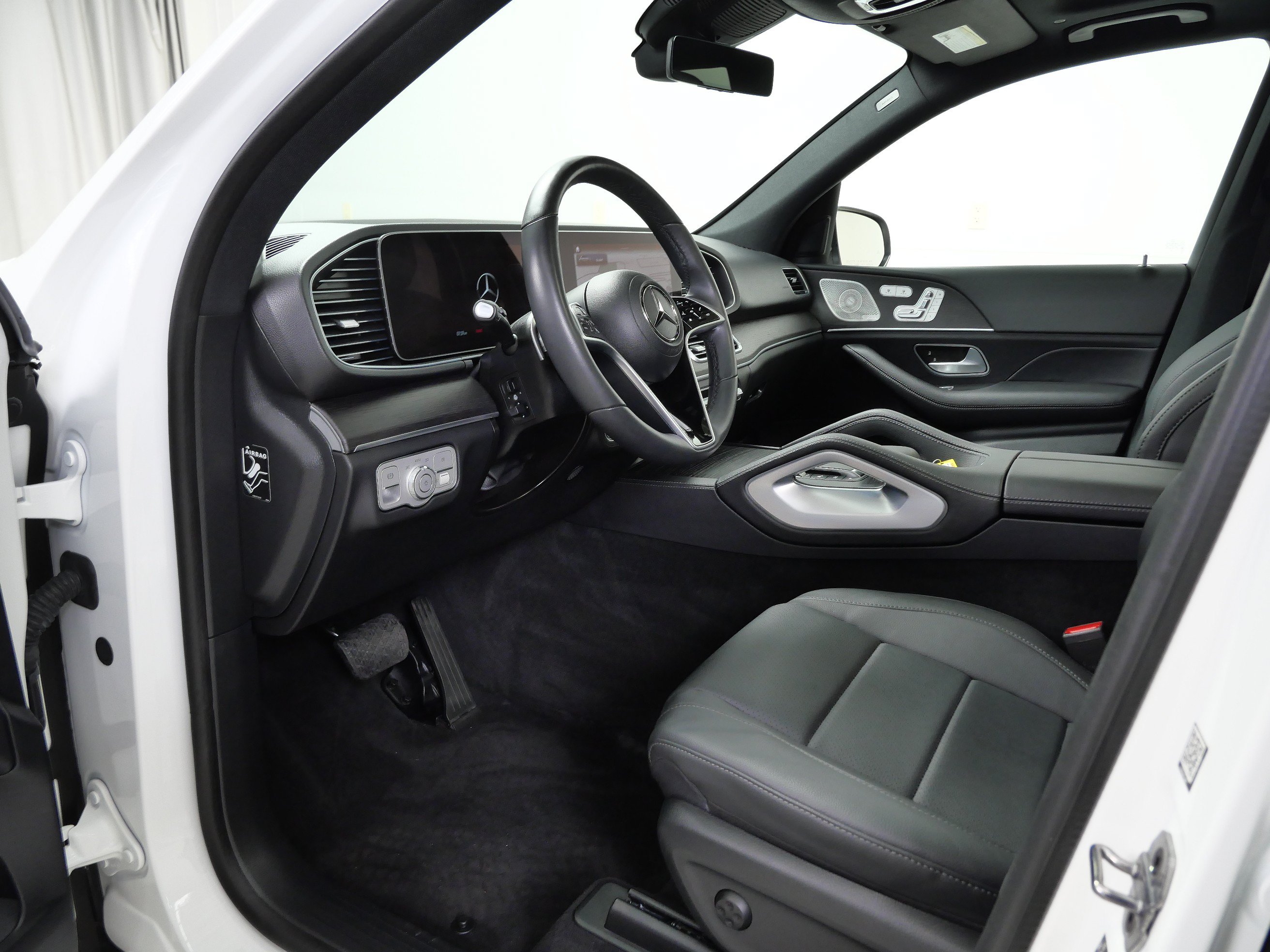 Used 2024 Mercedes-Benz GLE 350 4MATIC image 14