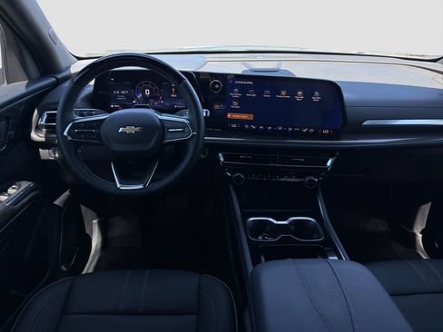 Used 2026 Chevrolet Traverse High Country w/ LPO, Floor Liner Package FWD image 14