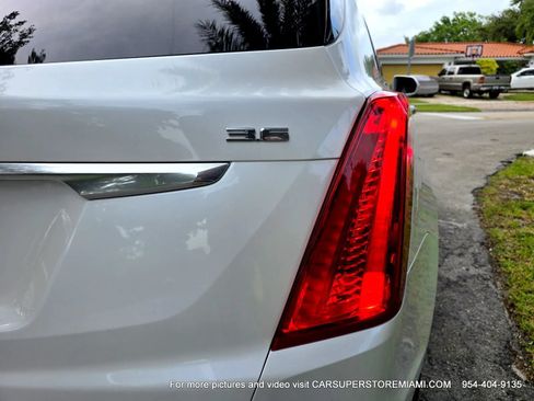 Used 2017 Cadillac XT5 Luxury FWD image 49