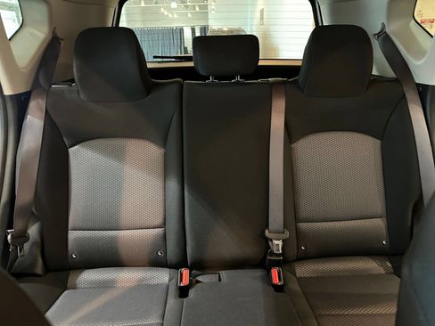 Used 2025 Kia Soul LX w/ LX Technology Package FWD image 38