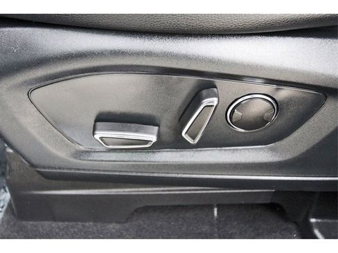 Used 2020 Ford Explorer Limited image 29