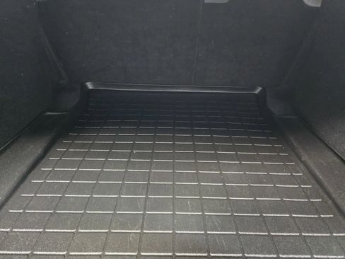 Used 2023 Tesla Model 3 Standard Range image 10