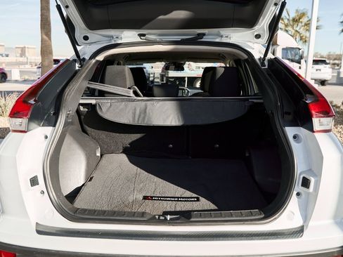 Used 2022 Mitsubishi Eclipse Cross ES image 8