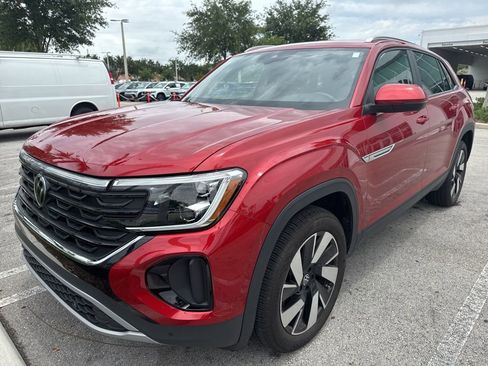 Used 2024 Volkswagen Atlas Cross Sport SE FWD image 1