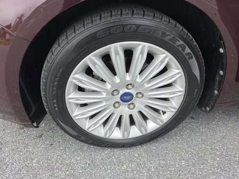 Used 2013 Ford Fusion SE FWD image 28