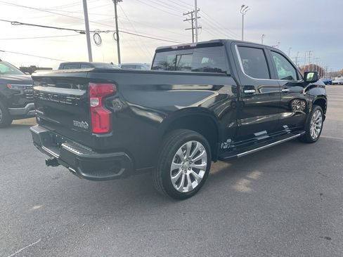 Used 2019 Chevrolet Silverado 1500 High Country w/ Technology Package image 5