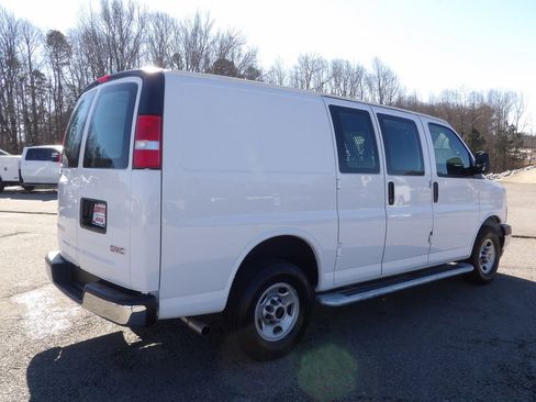Used 2024 GMC Savana 2500 w/ Driver Convenience Package image 8