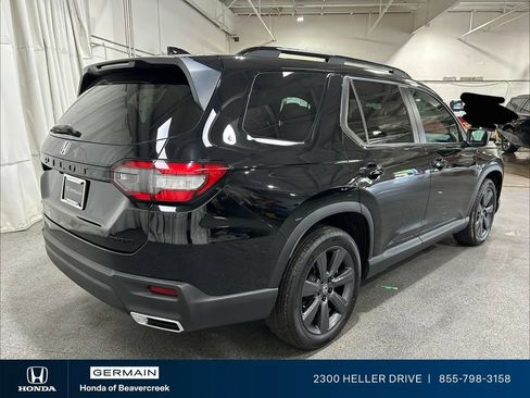 Certified 2025 Honda Pilot Sport image 8