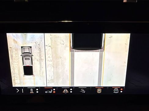 Used 2024 GMC Sierra 1500 AT4 w/ Technology Package image 41