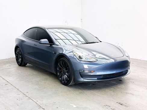 Used 2022 Tesla Model 3 Performance AWD/4WD image 3