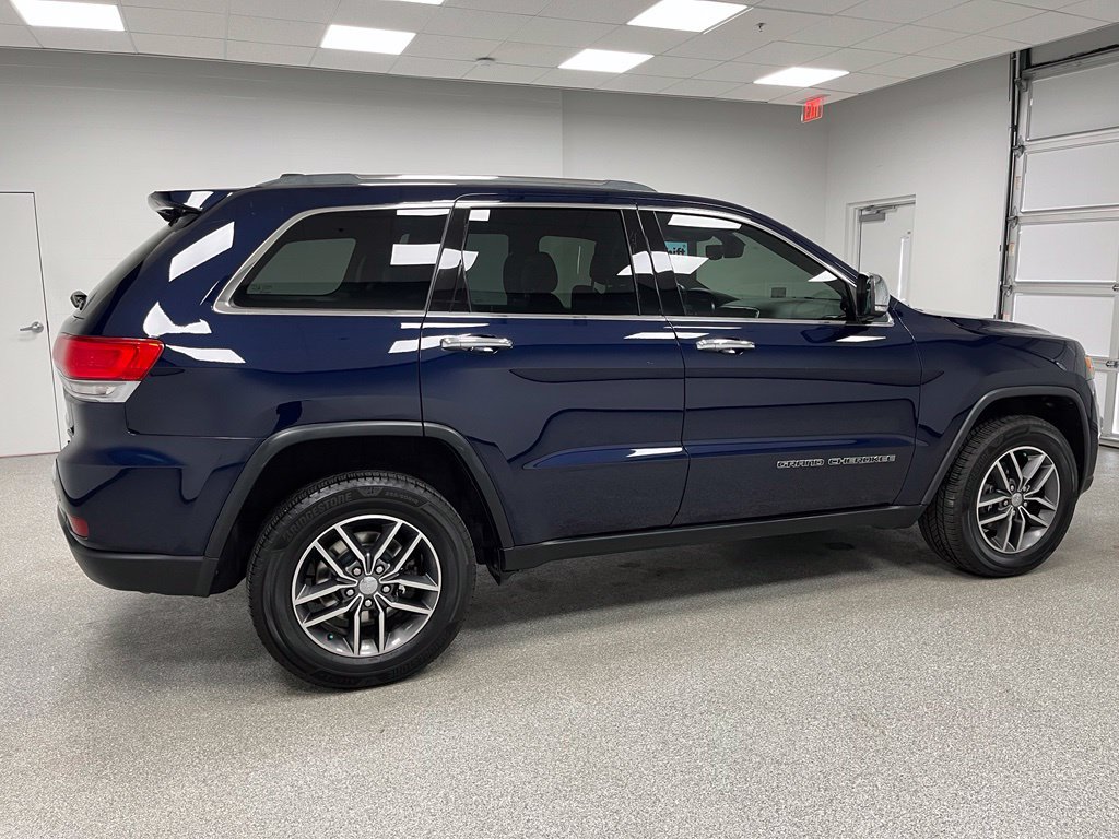 Used 2018 Jeep Grand Cherokee Limited AWD/4WD image 11