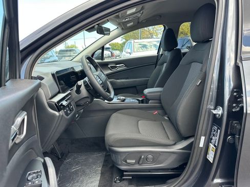 New 2026 Kia Sportage S image 9