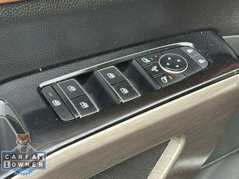 Used 2023 Nissan Pathfinder Platinum w/ Black Appearance Package AWD/4WD image 21