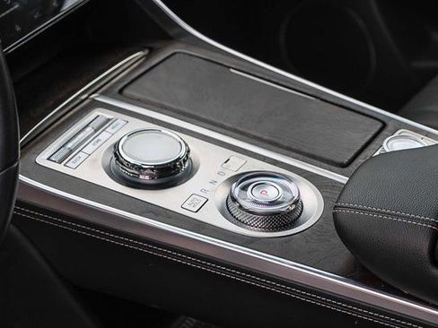 Used 2024 Genesis GV80 3.5T image 24