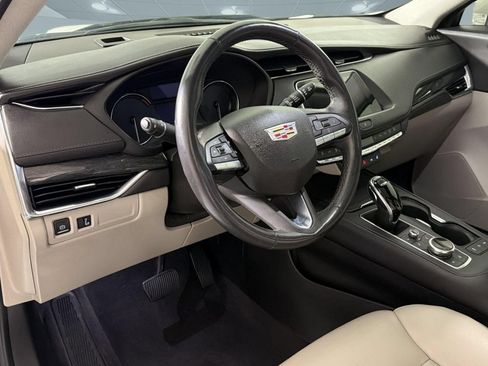 Used 2023 Cadillac XT4 Premium Luxury w/ Cold Weather Package FWD image 4