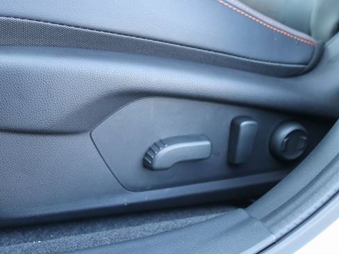 Used 2025 Subaru Crosstrek 2.5i Limited w/ Crosstrek Mirror Package image 27