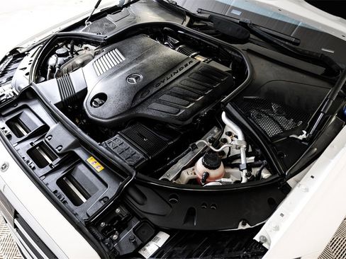 Used 2023 Mercedes-Benz S 500 S 500 image 52