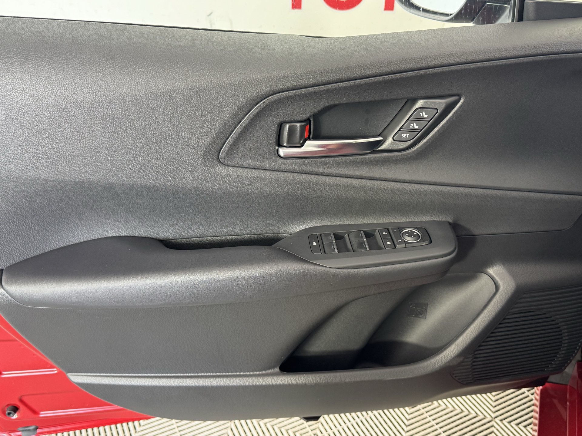 New 2027 Toyota Prius Plug-In Hybrid w/ Limited Premium Package FWD image 13