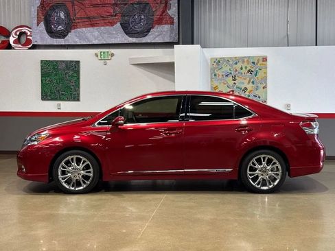 Used 2010 Lexus HS 250h Premium w/ Preferred Accessory Package FWD image 4