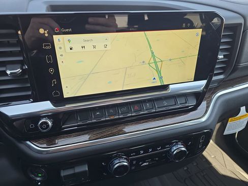 New 2026 GMC Sierra 1500 SLE image 22