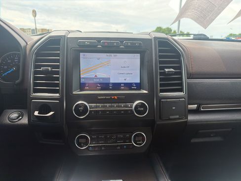 Used 2020 Ford Expedition Max King Ranch w/ Cargo Package RWD image 17
