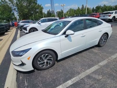 Used 2021 Hyundai Sonata Blue FWD image 1