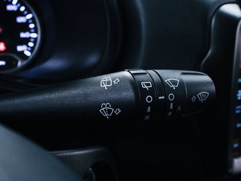 Used 2023 Jeep Renegade Trailhawk image 23