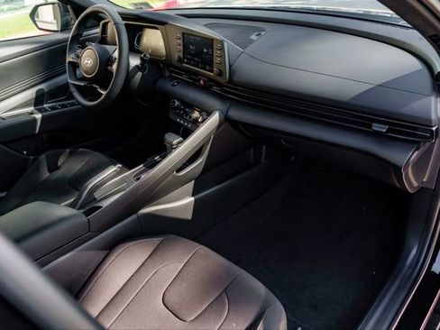 New 2025 Hyundai Elantra Sport FWD image 24