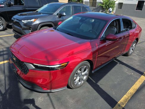 Used 2024 Honda Accord EX image 1