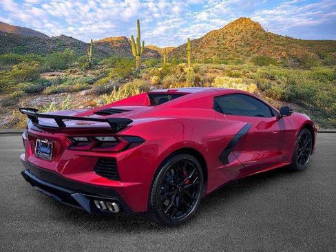 Used 2025 Chevrolet Corvette Stingray Premium Conv w/ Z51 Performance Package RWD image 4