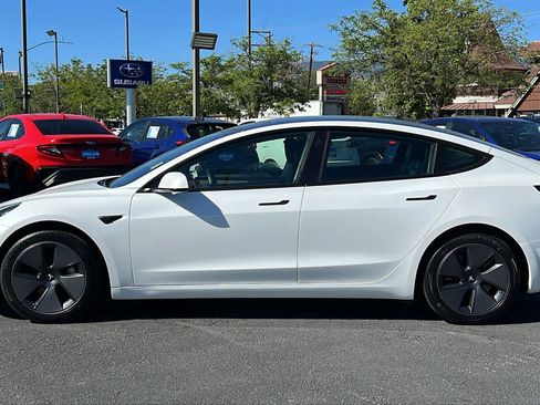 Used 2022 Tesla Model 3 Long Range AWD/4WD image 8