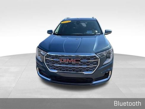 Used 2024 GMC Terrain Denali w/ Denali Premium Package image 5