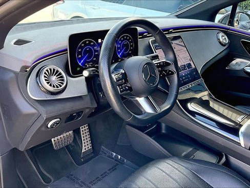 Used 2023 Mercedes-Benz EQE 500 4MATIC Sedan image 18