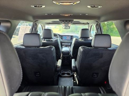 Used 2022 Dodge Durango GT AWD/4WD image 11