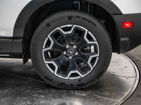 Used 2025 Ford Bronco Sport Outer Banks AWD/4WD image 10