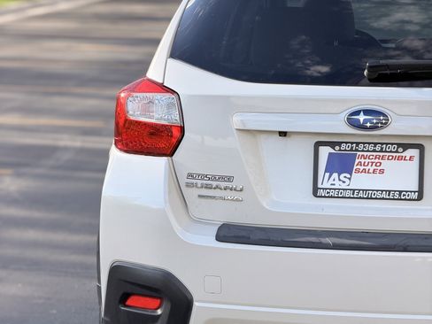 Used 2016 Subaru Crosstrek 2.0i Premium w/ Moonroof Package AWD/4WD image 6