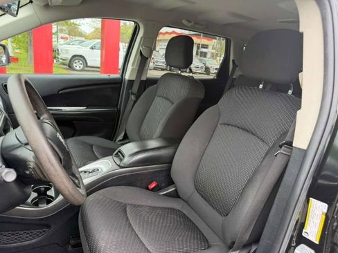 Used 2018 Dodge Journey SE w/ Blacktop Package FWD image 10