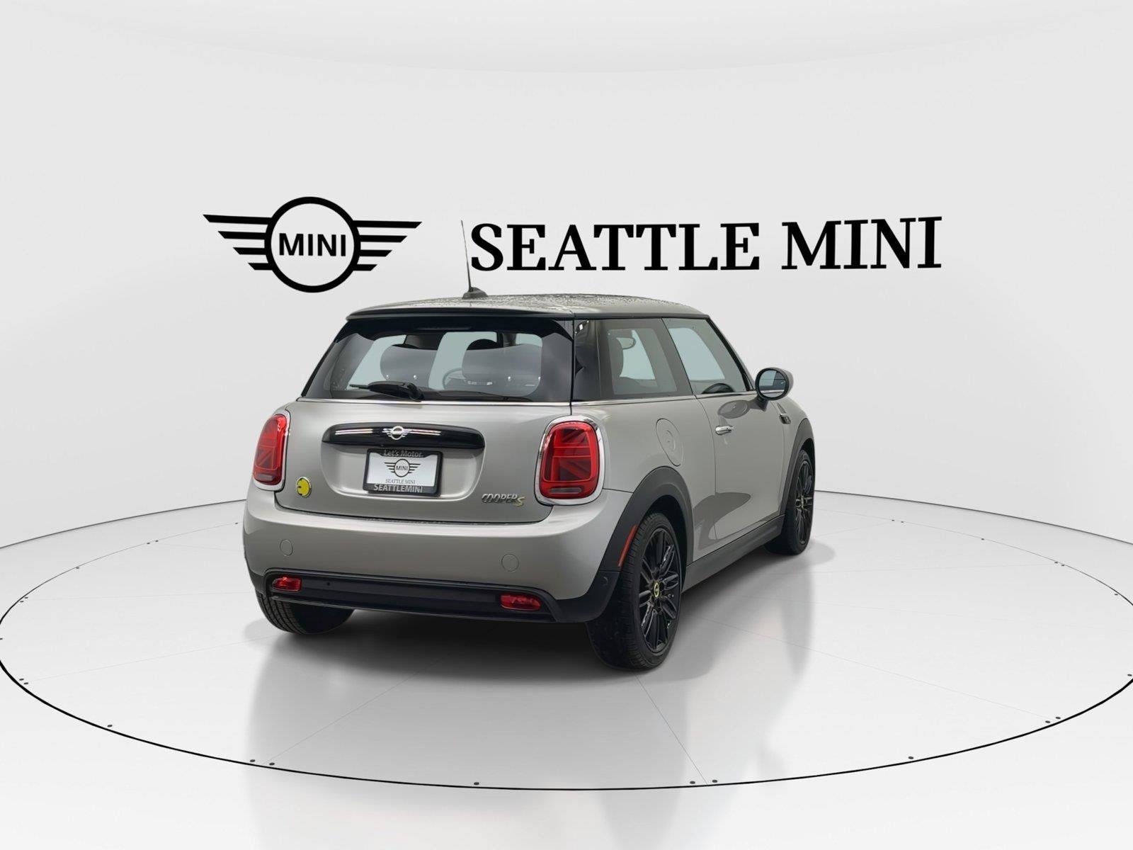 Used 2024 MINI Cooper SE FWD image 10