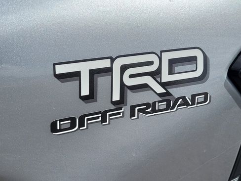 Used 2024 Toyota Tacoma TRD Off-Road image 27